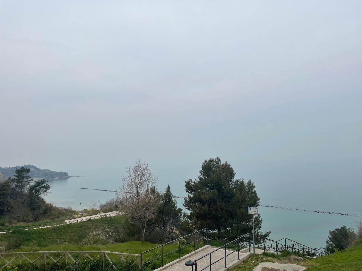 Residenza Punta Acquabella Villa Ortona Exterior photo