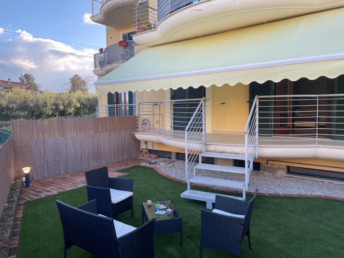 Residenza Punta Acquabella Villa Ortona Exterior photo